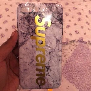 iPhone 8 Plus - Supreme Case